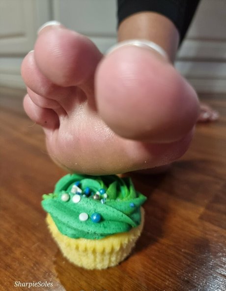 sharpiesoles naked star image