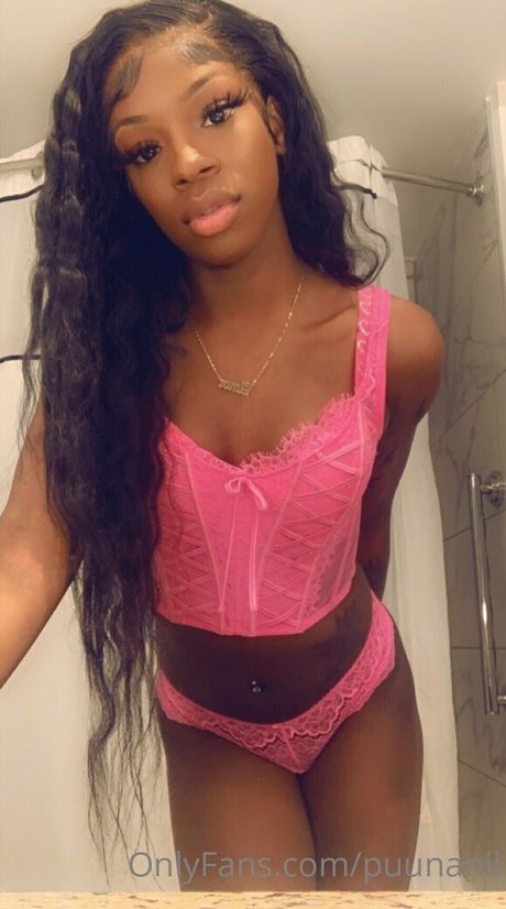 puunanii model sexy pics