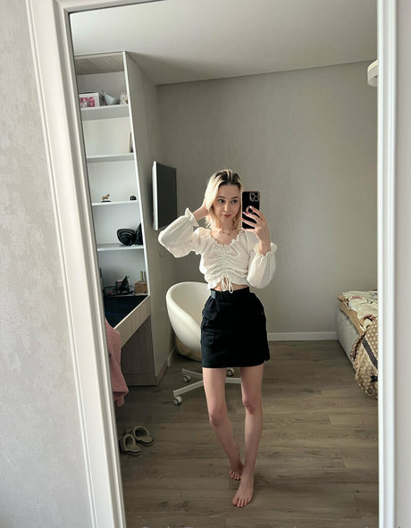 gangbang onlyfans erotic images