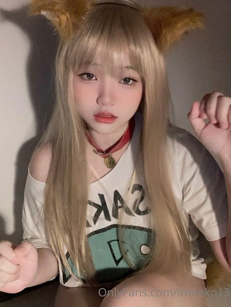 lesbian kissing onlyfans art xxx picture