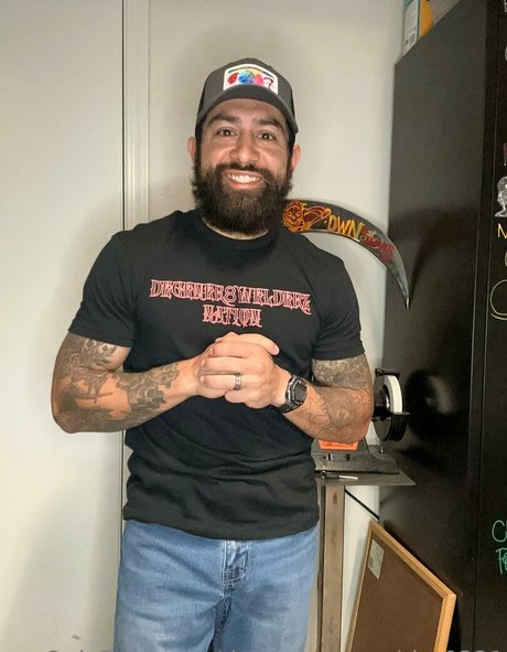 sexy brunette onlyfans free naked pics