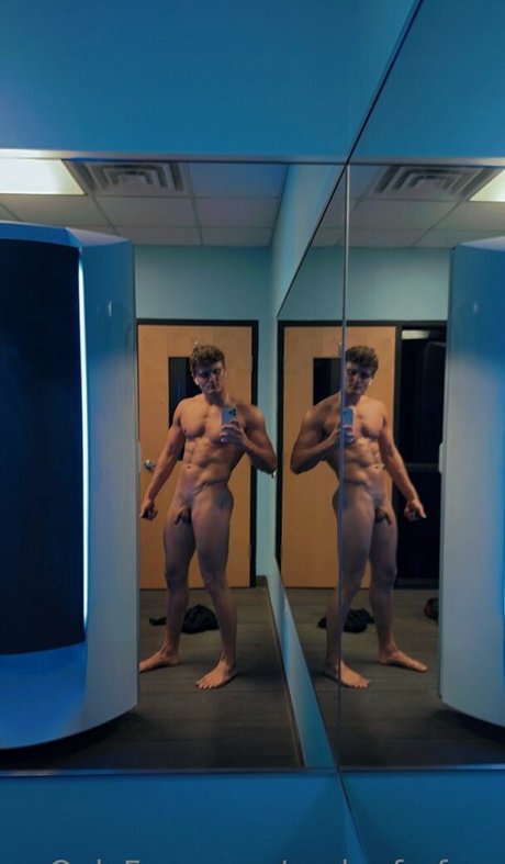 parkerforfree pornographic model photo