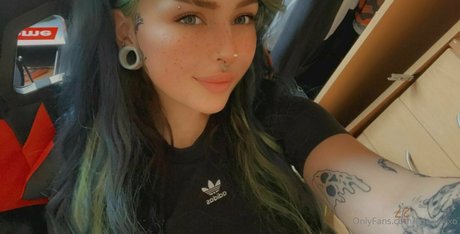 eyes onlyfans sexy nude gallery