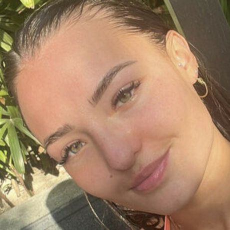 Crystal Wright adult model image