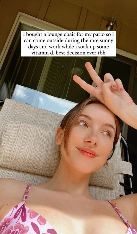 Novaleesi pornographic star picture