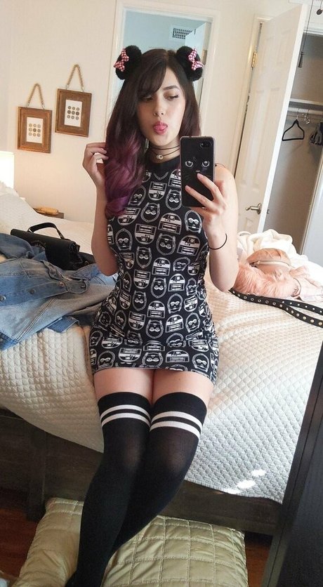 candylioncos star adult picture