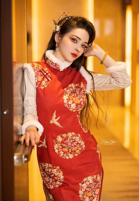 Faira Star nude model picture