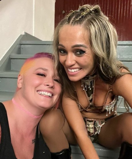 Alisha Edwards sex model pic