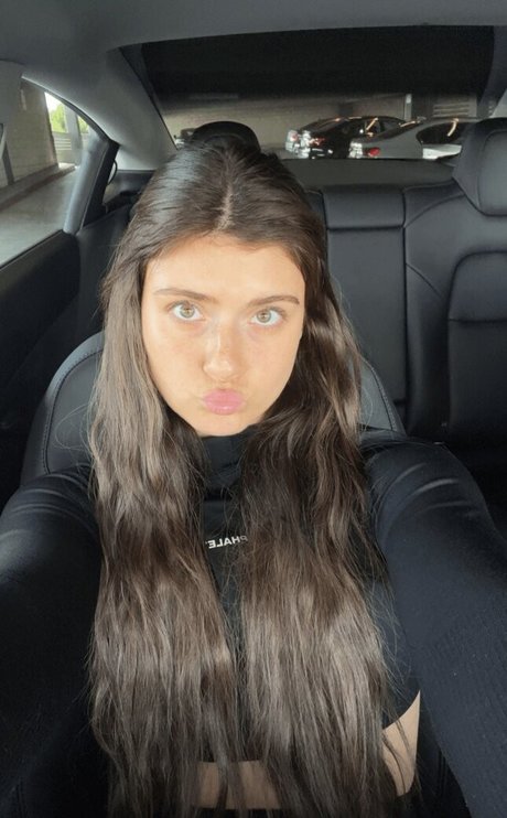 Faith Ordway nice model image