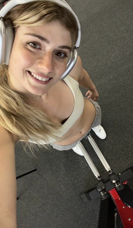 18 year old onlyfans hot xxx photo