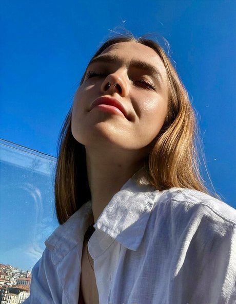 Wetfleur nice actress gallery