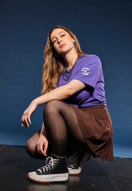 Troubleinc adult model image