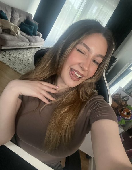 Troubleinc pornstar naked pictures