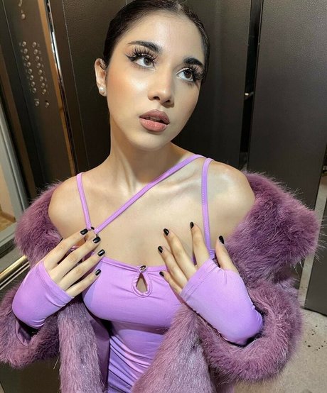 owlida adult actress photo