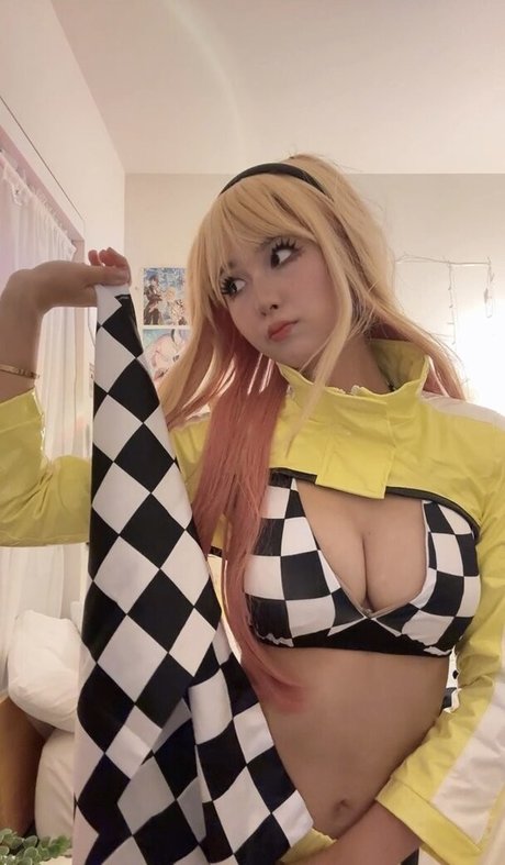 Amiechikin erotic actress photos