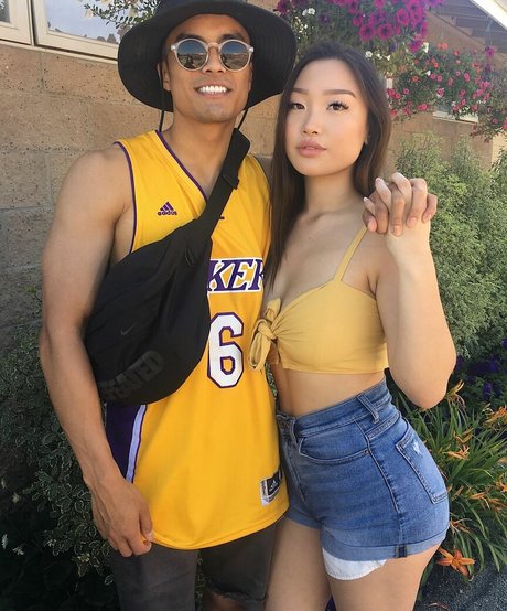 Shallyzsa free pornstar photo