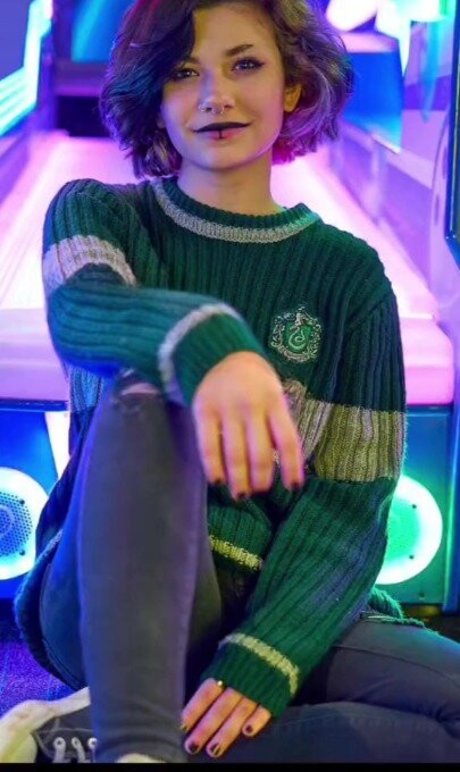 Indigoo best model pic