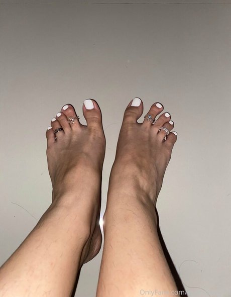 eurasian feet model exclusive photo