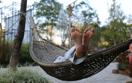 curly ebony onlyfans art naked pictures