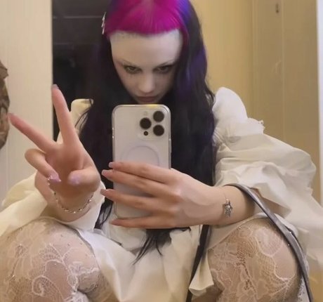 Zheani Sparkes model sexy pictures