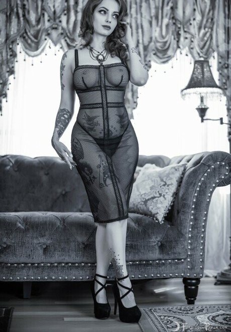 Genevieve Riker best model photo