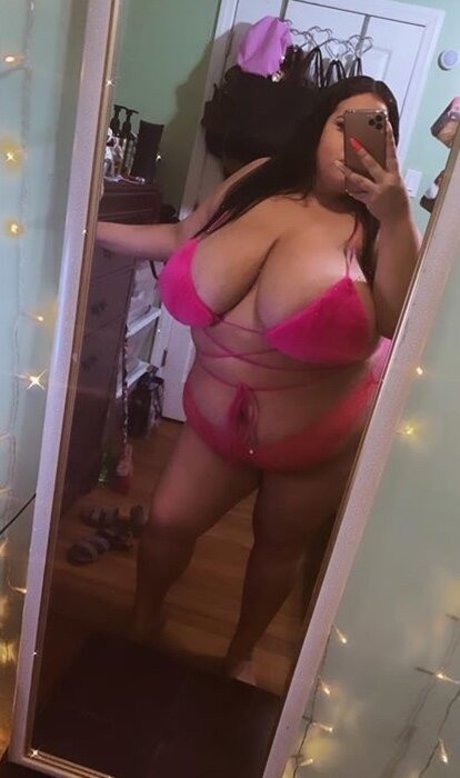 lesbian kissing onlyfans hot naked gallery