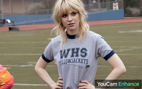 Sophie Thatcher sex actress images