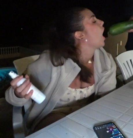 yabbe pornographic model pics