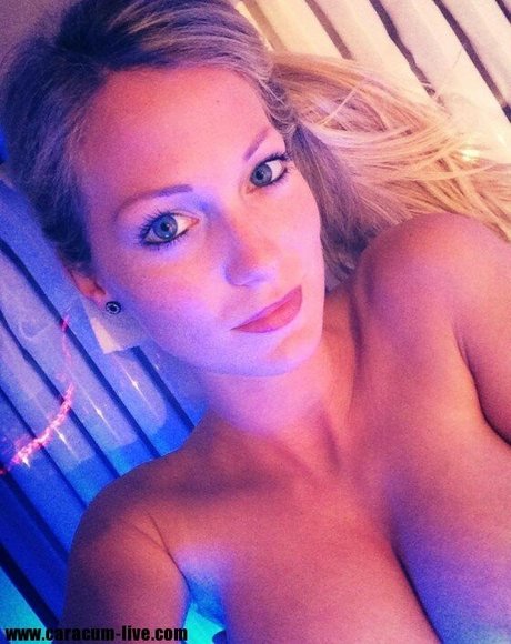 CaraCum free pornstar pics