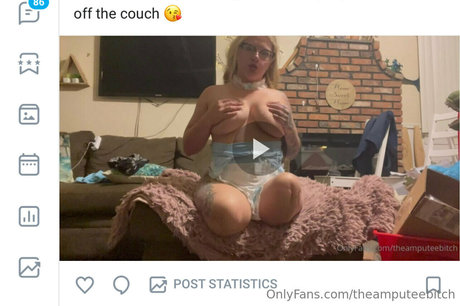 theamputeebitch model naked galleries