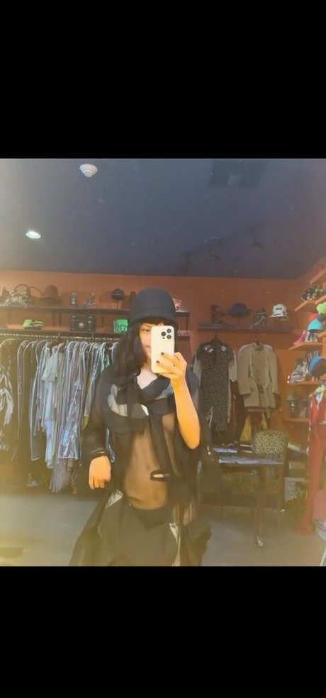 Maria Zardoya free star img