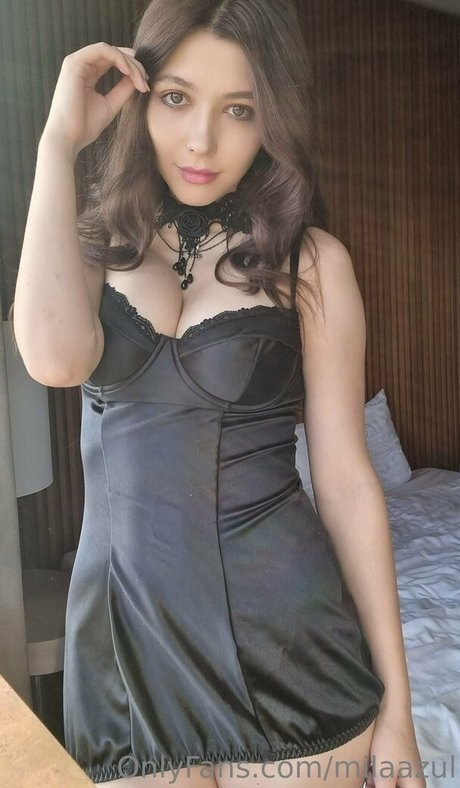 milaazul star adult pic