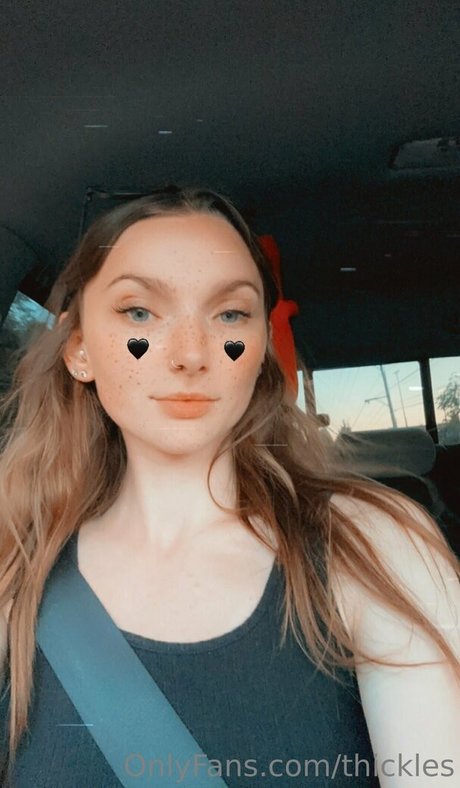 thickles porn model pictures