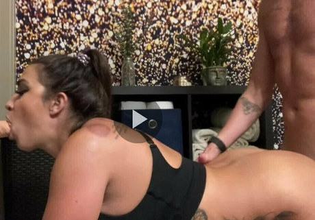 CourtneyTillia Quick model image