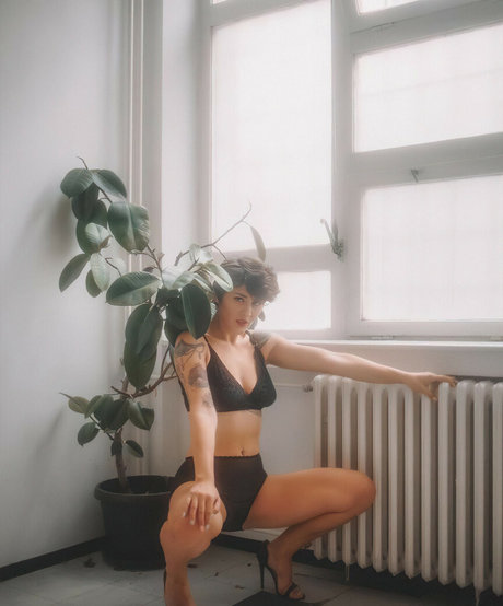 Miss lady bug model sex galleries