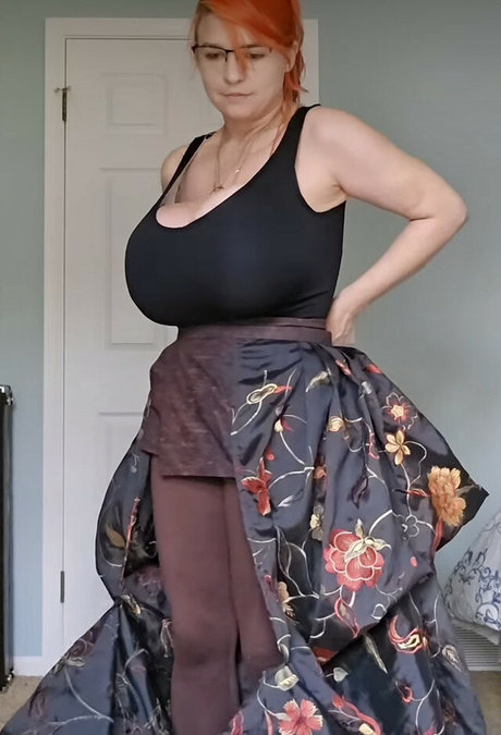 Heidi Corinne model art img