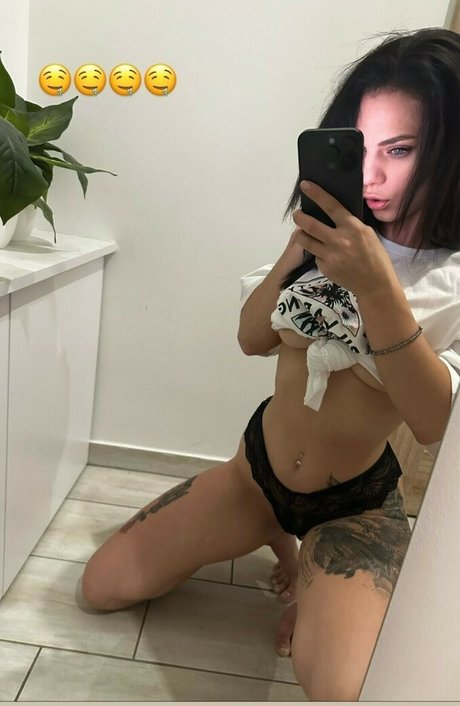 benekittii21 xxx model archive