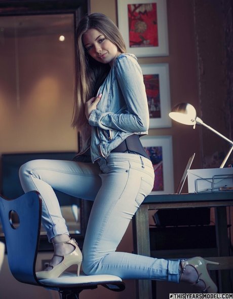 Lana Lea erotic model photos