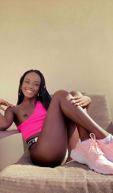 traceycindyxxx free model photo