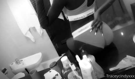 traceycindyxxx nudes pornstar img