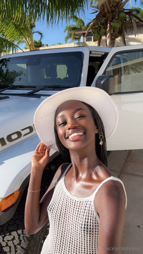 traceycindyxxx sexy pornstar photos
