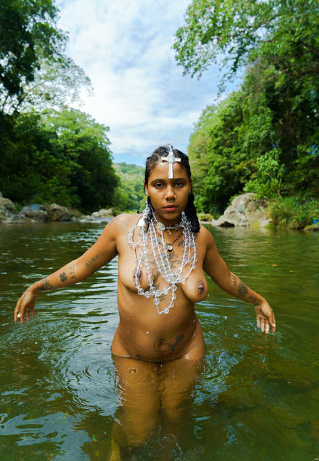 tokischa art model photo