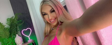 karleystokes star nude pics