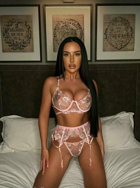 theoneyouwantx pornstar sexy img