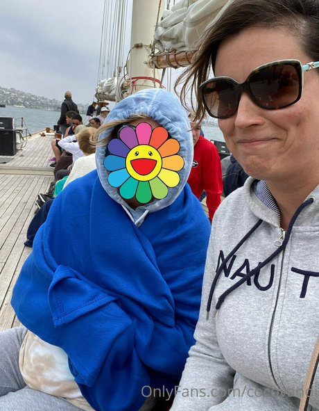 tiny onlyfans hot sexy picture