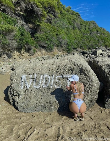 milanaasuna model nice image