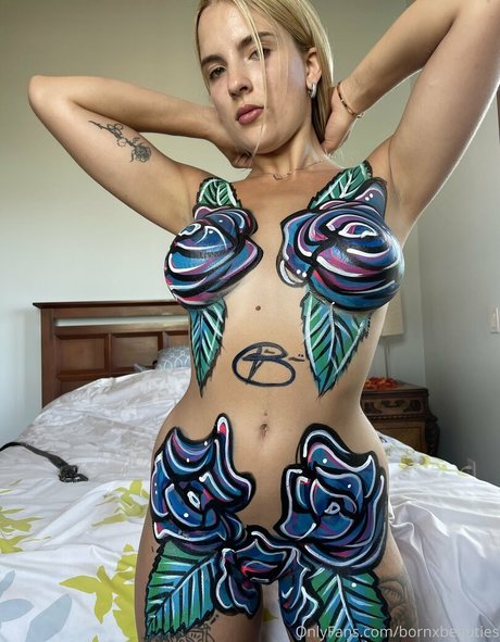 bornbeauties model top photo