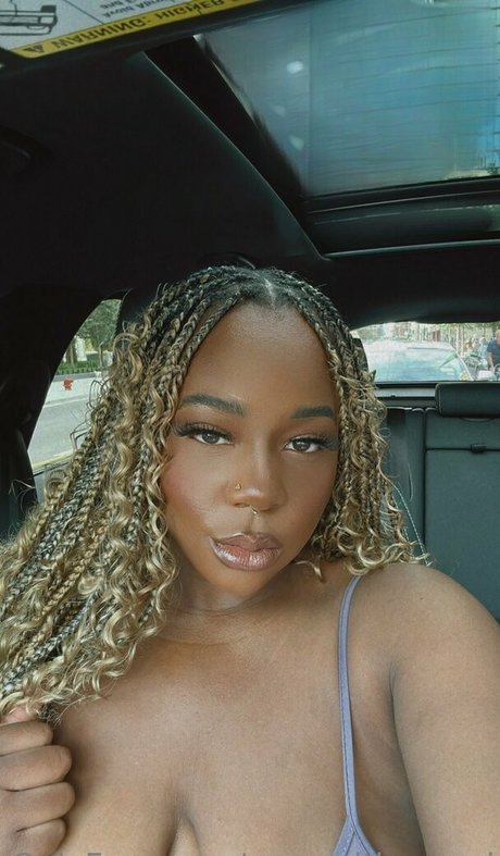 asmrwithnaomi star adult pic