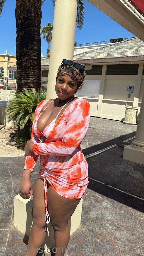 asmrwithnaomi star galleries