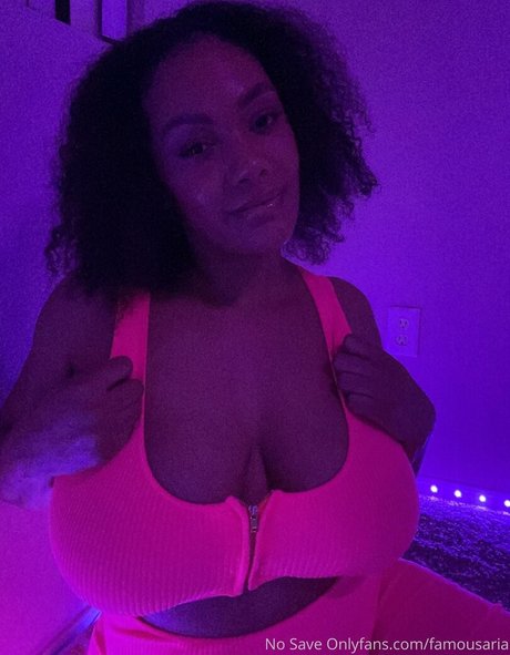 famousaria nudes actress galleries